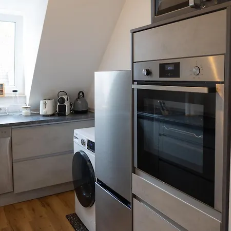 Stilvolles Naehe Messe & Uniklinikum *