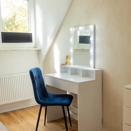 Stilvolles Naehe Messe & Uniklinikum Daire *