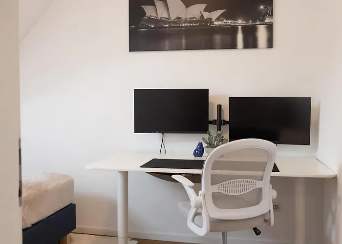 Stilvolles Naehe Messe & Uniklinikum *