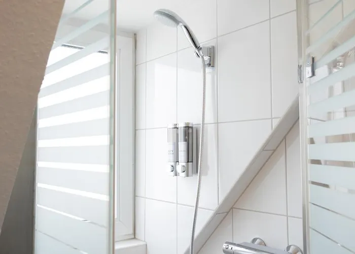 Stilvolles Naehe Messe & Uniklinikum إسن